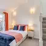 2 Bed In Oc-m30985 Vakantiehuis