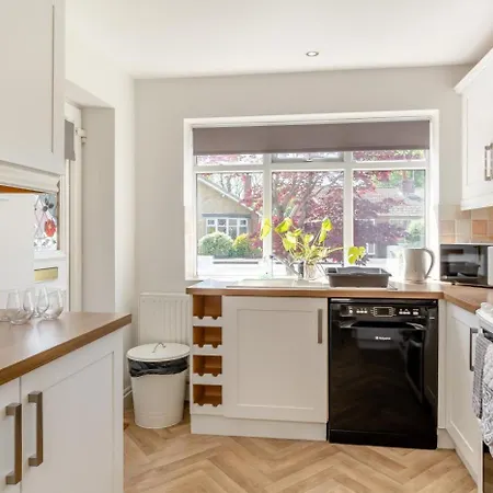 2 Bed In Oc-m30985 Church Fenton