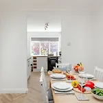 2 Bed In Oc-m30985 * Church Fenton