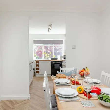 2 Bed In Oc-m30985 * Church Fenton