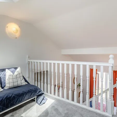 2 Bed In Oc-m30985